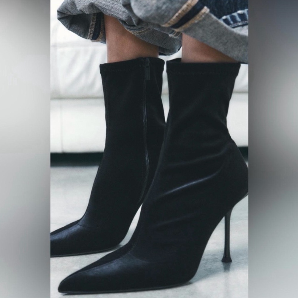 Zara Black Heeled Velvet Boots